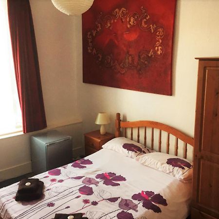 Antrim Guest House แอเบอร์ดีน ภายนอก รูปภาพ