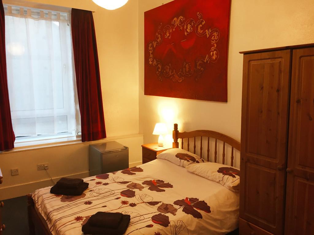 Antrim Guest House แอเบอร์ดีน ภายนอก รูปภาพ