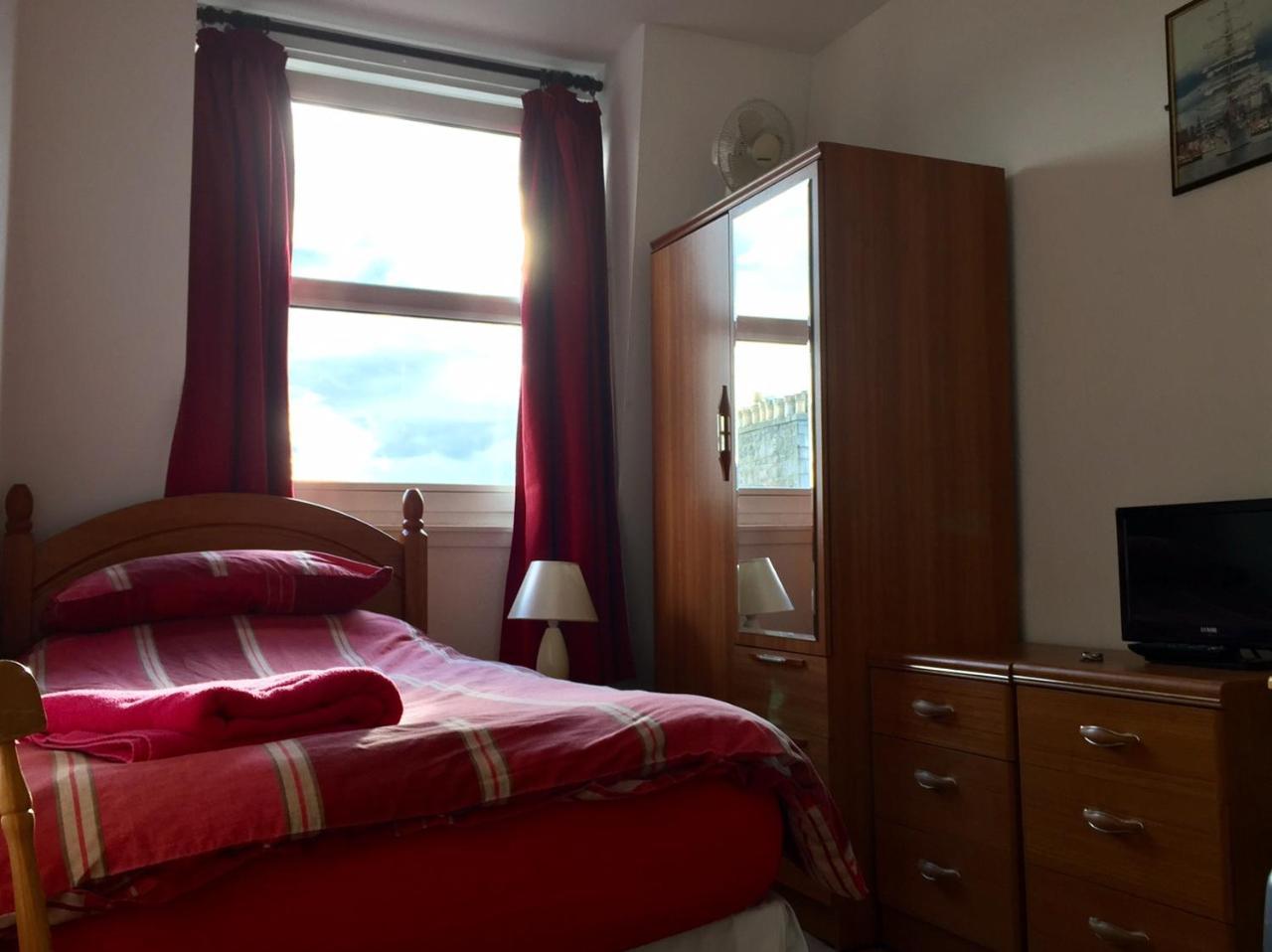 Antrim Guest House แอเบอร์ดีน ภายนอก รูปภาพ